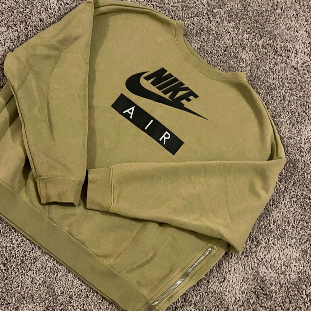 Nike air rally hoodie crew neck sweatshirt